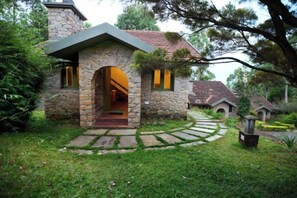 Exterior - Mountain Club Resort (Chinnakanal)