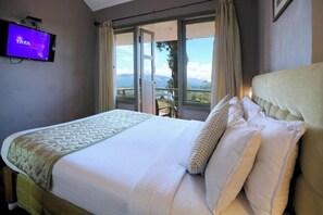 Room - Mountain Club Resort (Chinnakanal)