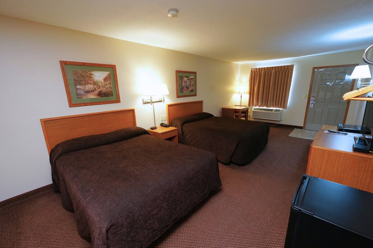 Iron/ironing board, free WiFi