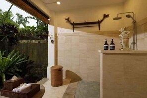 Bathroom - Villa Inka Ubud by Nakula (Bali)