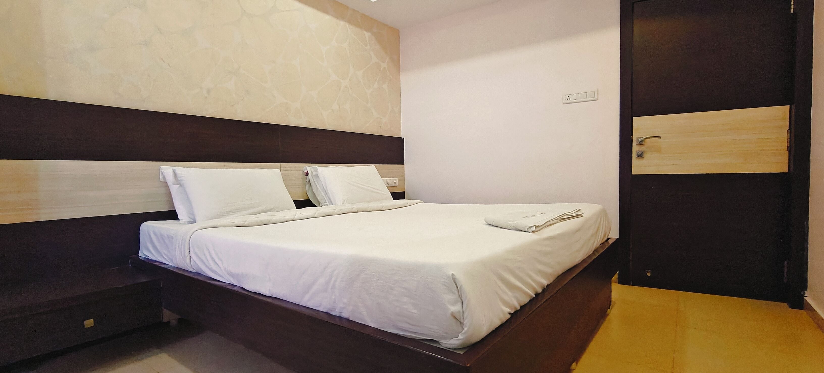 Junior Suite, City View