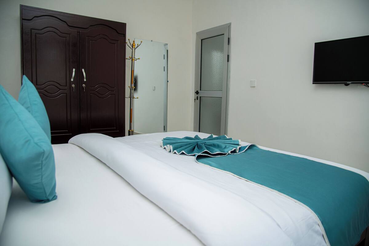 Deluxe Suite, Pool View