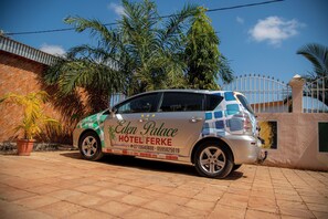 Airport shuttle - Eden Palace  (Ferkessédougou)