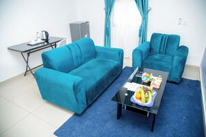 Deluxe Suite, Pool View