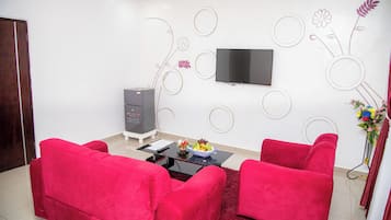 Espacio para trabajar con laptop y wifi gratis