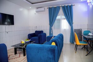Appartement Confort | Espace de travail pour ordinateur portable, Wi-Fi gratuit