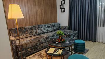 Deluxe Apartment | Free WiFi