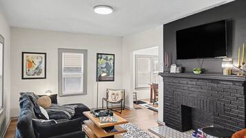 Smart TV, books