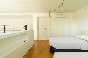 Free WiFi, bed sheets - Loft Kala Zèna - La Maddalena (La maddalena)