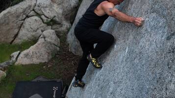 Enceinte de lâhĂ©bergement