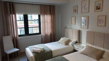 2 chambres, fer et planche Ă repasser, accĂšs Internet, draps fournis