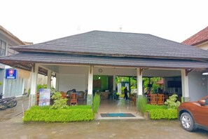 Unclassified image, 2 of 25, button - Melati Resort & Hotel Kuta Lombok (Pujut)