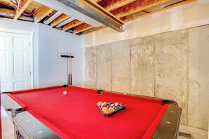 Game room - Pet Friendly Home Near Peterson AFB (Colorado Springs)