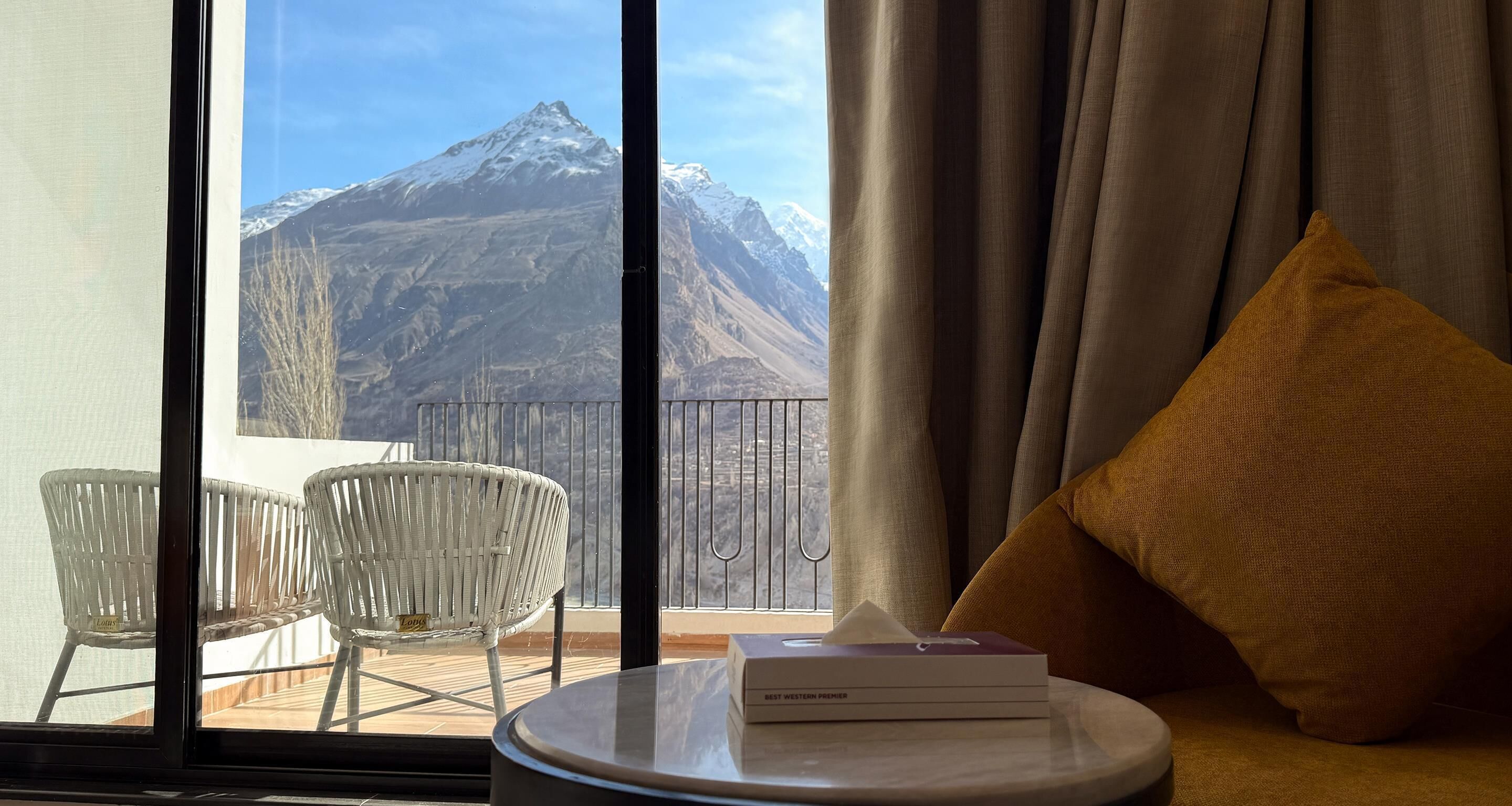 Deluxe Room, 1 Double Bed, Balcony, Mountain View