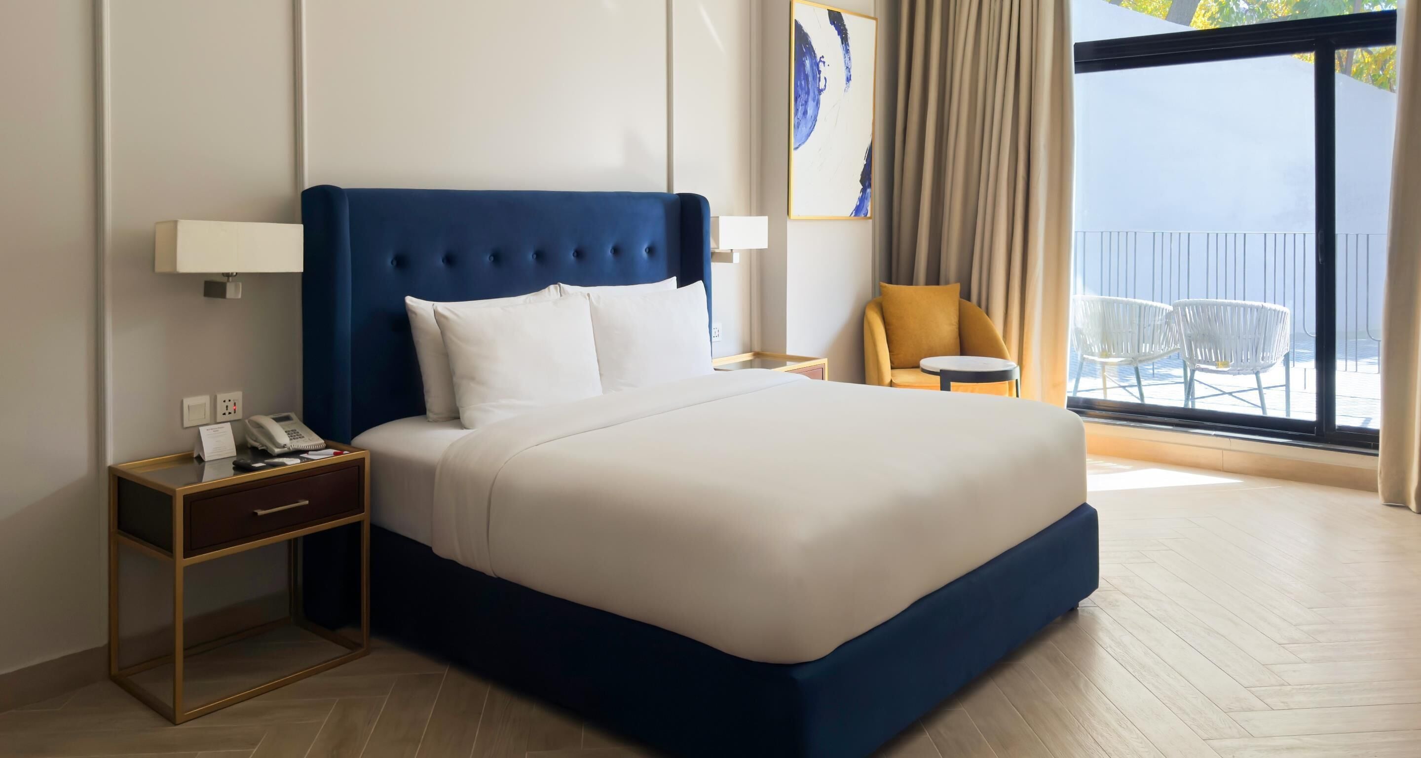 Executive Room, 1 Double Bed, Balcony, Mountain View