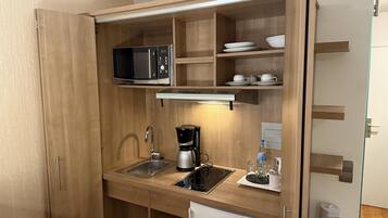 Junior-Suite, 2 Einzelbetten, Kochnische | Eigene Kochnische | Wasserkocher mit Kaffee-/Teezubehör
