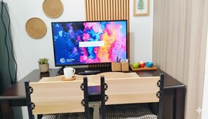 小型冷蔵庫、電子レンジ、コンロ、食器洗い機
