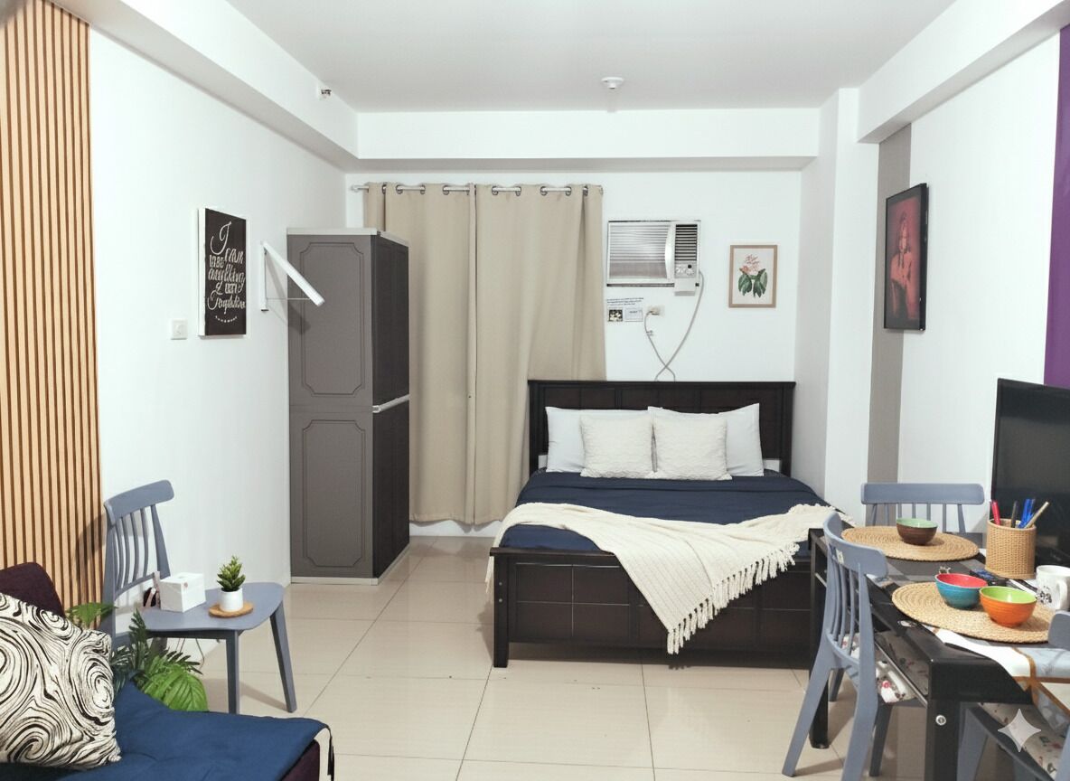 Schreibtisch, kostenloses WLAN