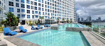 Studio Apartment with Ocean View