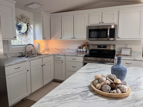 Cozy Remodeled 2BR/2BA Home Near Inman & Highway 9