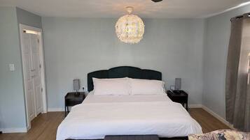 1 bedroom, desk, free WiFi, bed sheets