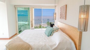 3 bedrooms, iron/ironing board, WiFi, bed sheets - 3-bedroom apartment in delightful Marina Vallarta in Puerto Vallarta (Puerto Vallarta)