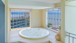 Interior - 3-bedroom apartment in delightful Marina Vallarta in Puerto Vallarta (Puerto Vallarta)