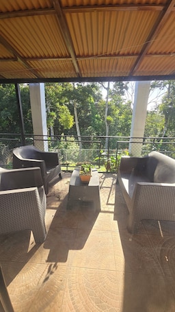 Terrace/patio. Casa Pura Vida Arenal