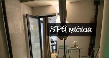 Chêne Doré private Jacuzzi in the heart of Amneville Tourisme.