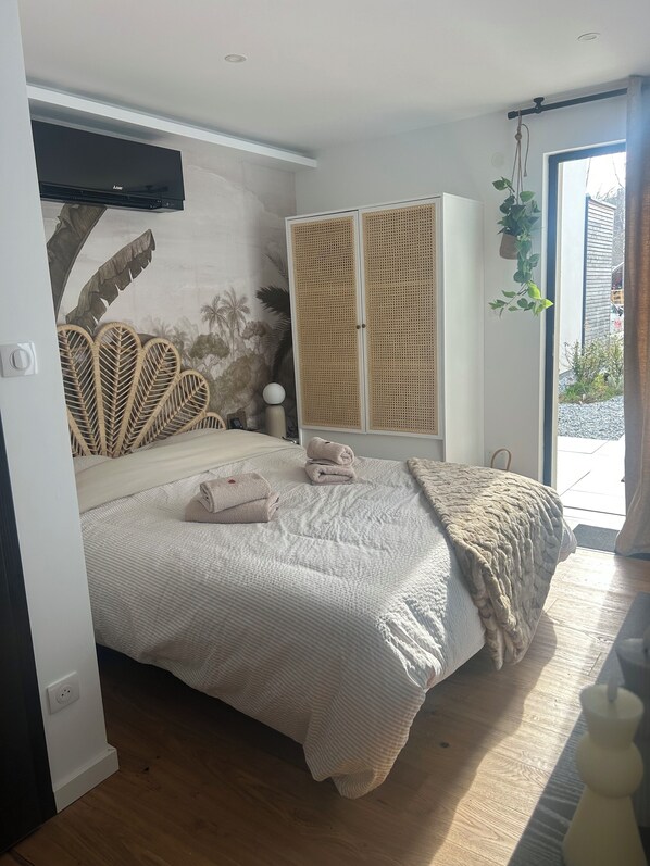 1 室のベッドルーム、WiFi、ベッドシーツ