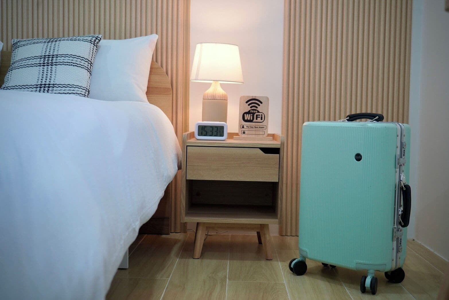 Desk, laptop workspace, free WiFi