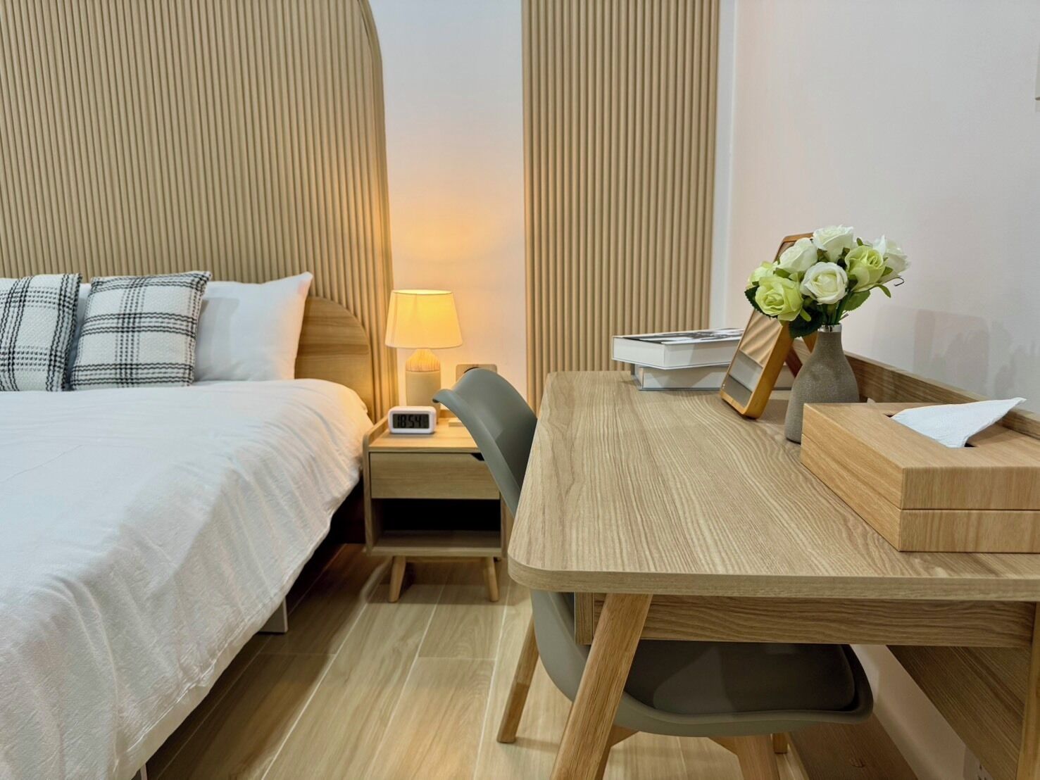 スタンダード ルーム 禁煙 電子レンジ | デスク、ノートパソコン用作業スペース、WiFi (無料)