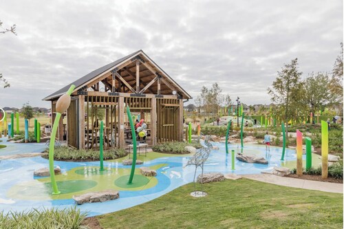 Entire studio w/private entrance near Hwy, Playgrounds and parks