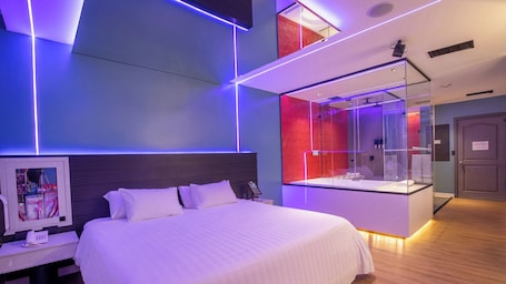 Standard Suite | Free WiFi