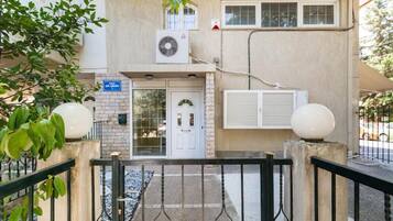 Enceinte de lâhĂ©bergement