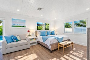 2 bedrooms, iron/ironing board, free WiFi, bed sheets - Las Olas Oasis: Heated Pool, Hot Tub, Near Beach (Fort Lauderdale)
