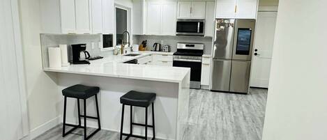 Microwave, oven, stovetop, dishwasher