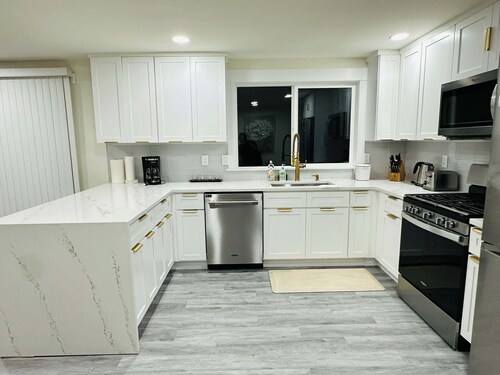 Happy Gathering House