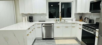 Happy Gathering House