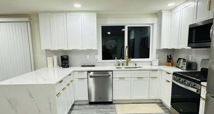 Happy Gathering House