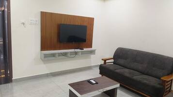 Luxury Suite | In-room safe, free WiFi