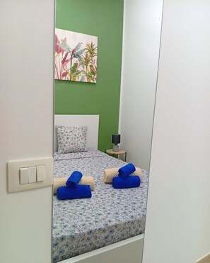 Blackout drapes, free WiFi - Sicilia Bedda Vacation Rental (Lascari)
