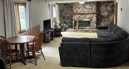 Walk Out Basement 2-Bedroom Suite in Sioux City