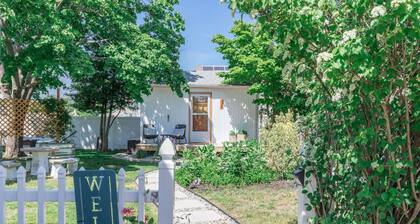 Tiny Cottage by Bay Close to Cape May & Wildwood