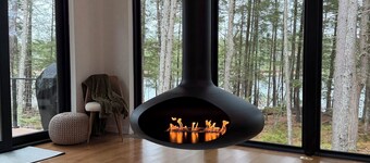 Modern Lakefront Luxury in Lakeville