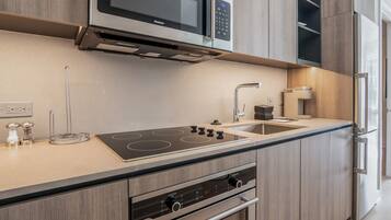 Apartamento (2 Bedrooms) | Cocina privada | Frigorífico y cafetera o tetera