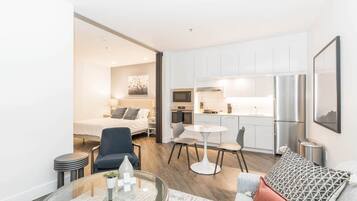 Apartment (1 Bedroom) | Private kitchen | Fridge, coffee/tea maker