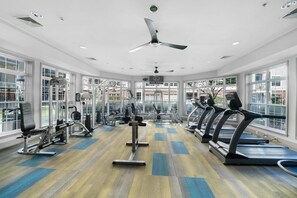 Fitness facility - Landing Apartments New York  (Raritan)