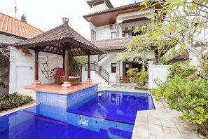 Outdoor pool - Rumah Akira Seminyak (Bali)