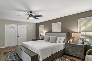 5 quartos, Wi-Fi, roupa de cama